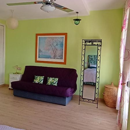 Bungalow Con Encanto, 100M2, A 800 M De La Playa Ел Кампело Екстериор снимка