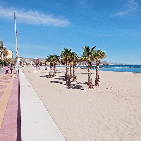 Bungalow Con Encanto, 100M2, A 800 M De La Playa Ел Кампело Екстериор снимка