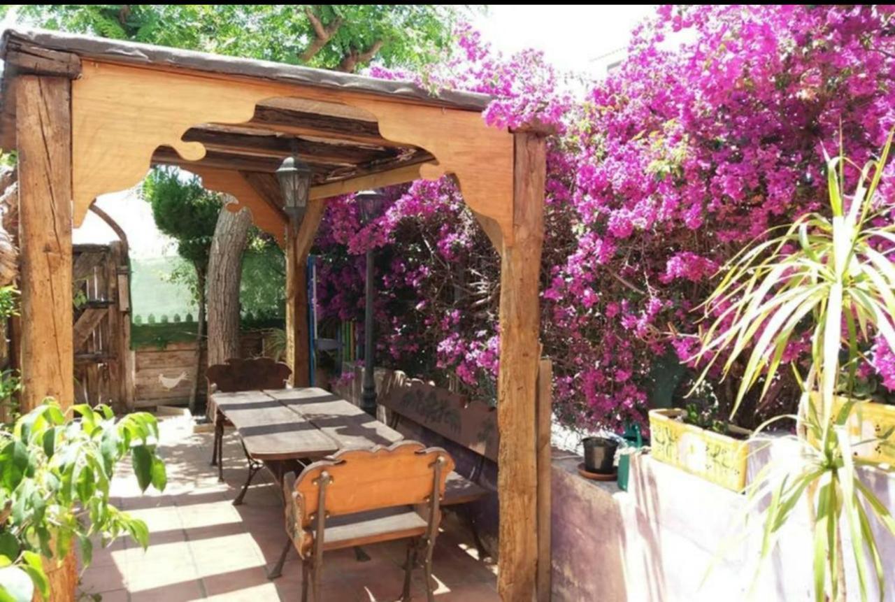 Bungalow Con Encanto, 100M2, A 800 M De La Playa Ел Кампело Екстериор снимка