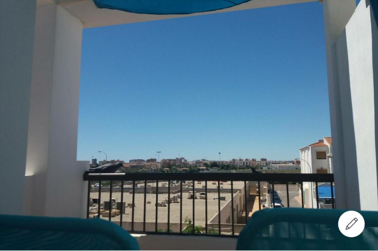 Bungalow Con Encanto, 100M2, A 800 M De La Playa Ел Кампело Екстериор снимка