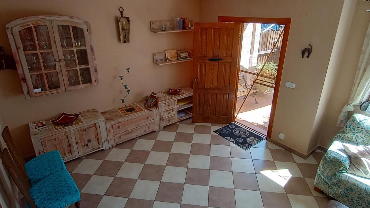 Bungalow Con Encanto, 100M2, A 800 M De La Playa Ел Кампело Екстериор снимка