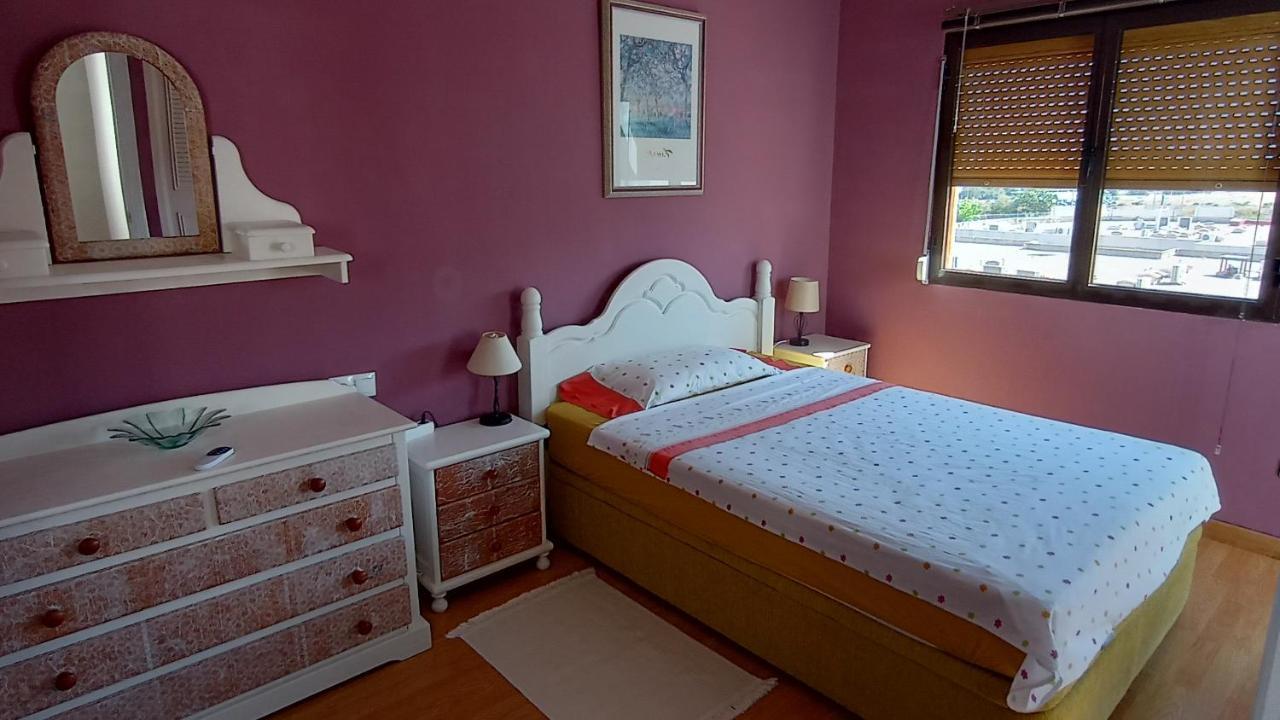 Bungalow Con Encanto, 100M2, A 800 M De La Playa Ел Кампело Екстериор снимка